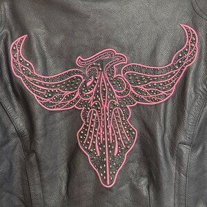 Ladie Beautiful Wilson's Leather Jacket with zip-out liner and conceal pocket.